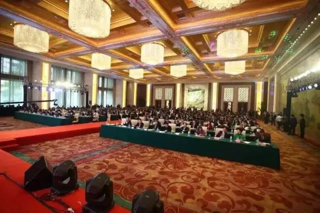 中国房地产百强5项大奖！